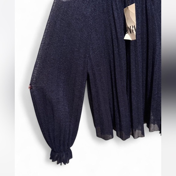 Zara Navy Blue Sheer Pleated Blouse | xL | NWT - Picture 6 of 7